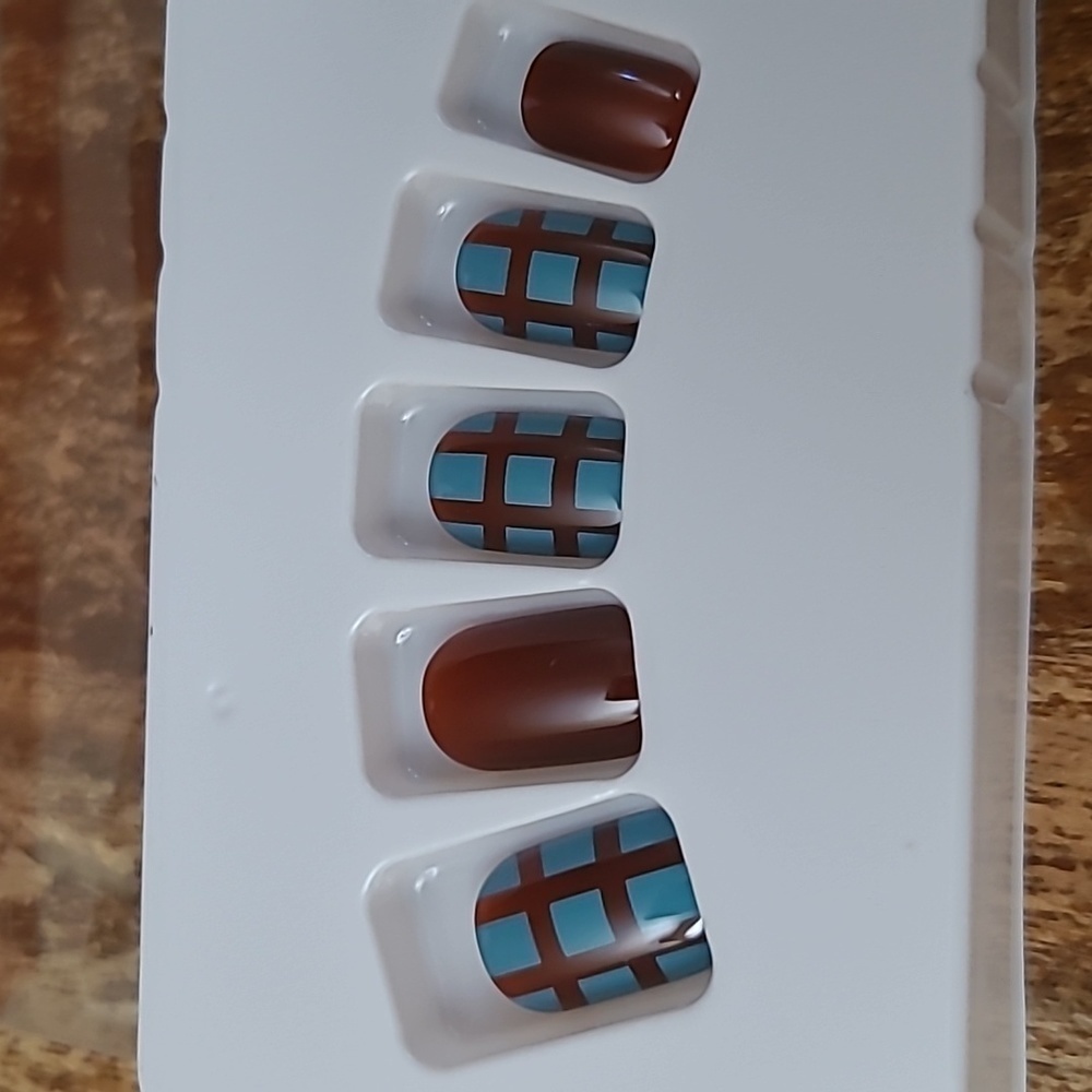 2/$16 Brown Blue Plaid Press On Nails